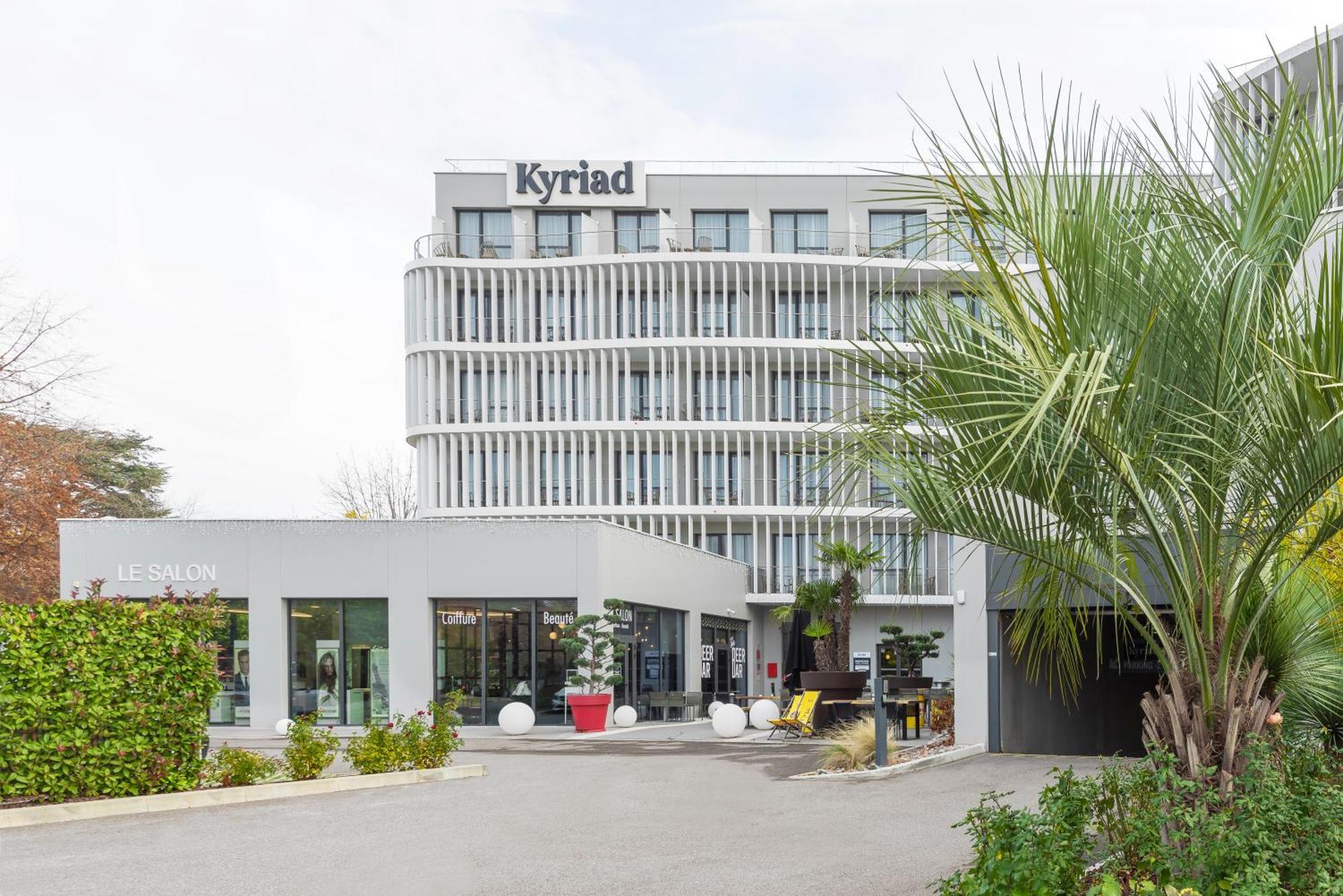 Kyriad Lyon Ouest Limonest Exterior photo